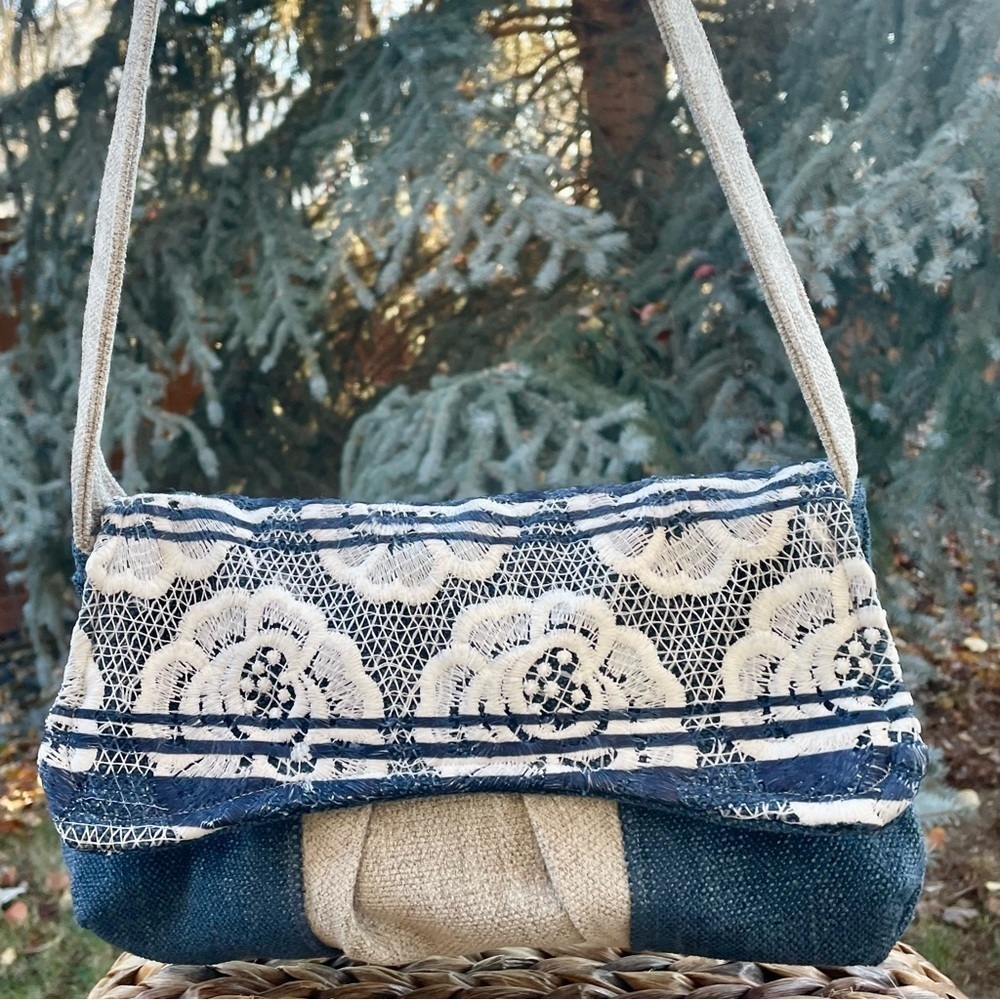 Patchwork Denim & Floral Lace Pocket Snap Close Shoulder Bag. 11”x7”